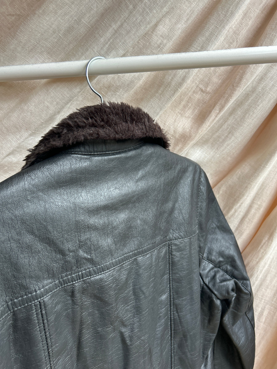 Leather Coat with Faux Fur Collar - M